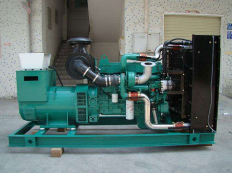 淅川1100kw康明斯柴油发电机组图片 淅川1100kw康明斯柴油发电机组图片